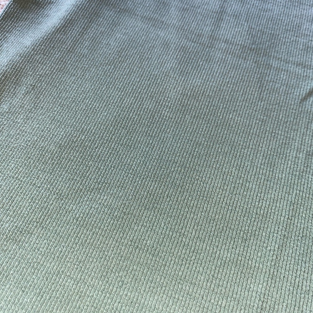 💚 3/$15 Old Navy Forest Green Square Neck Crop Top - Picture 3 of 3